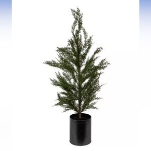 NWT Hobby Lobby Cedar Tree in pot 32 inch
